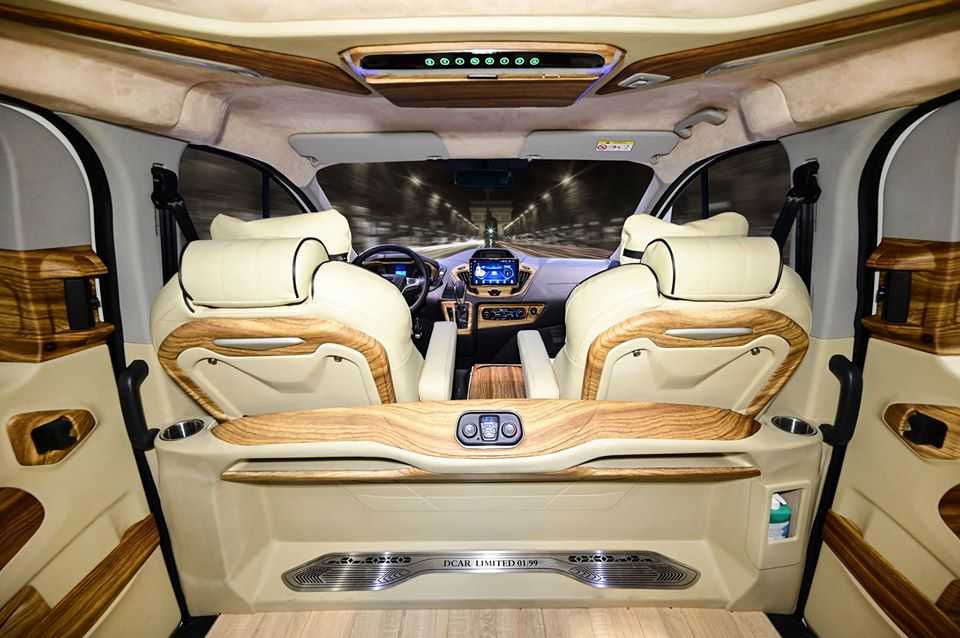 Kia Sedona nâng cấp nội thất Limousine của hãng Dcar